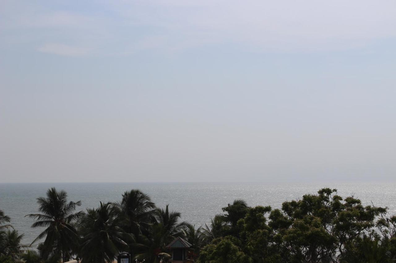 Royal Castle Hotel Negombo Exterior photo